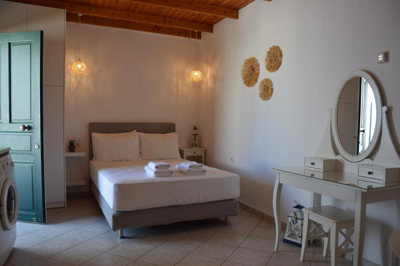 Cute Studio In Milos Трипити Экстерьер фото