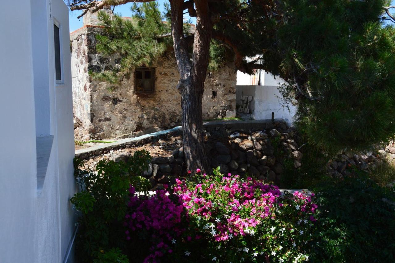 Cute Studio In Milos Трипити Экстерьер фото