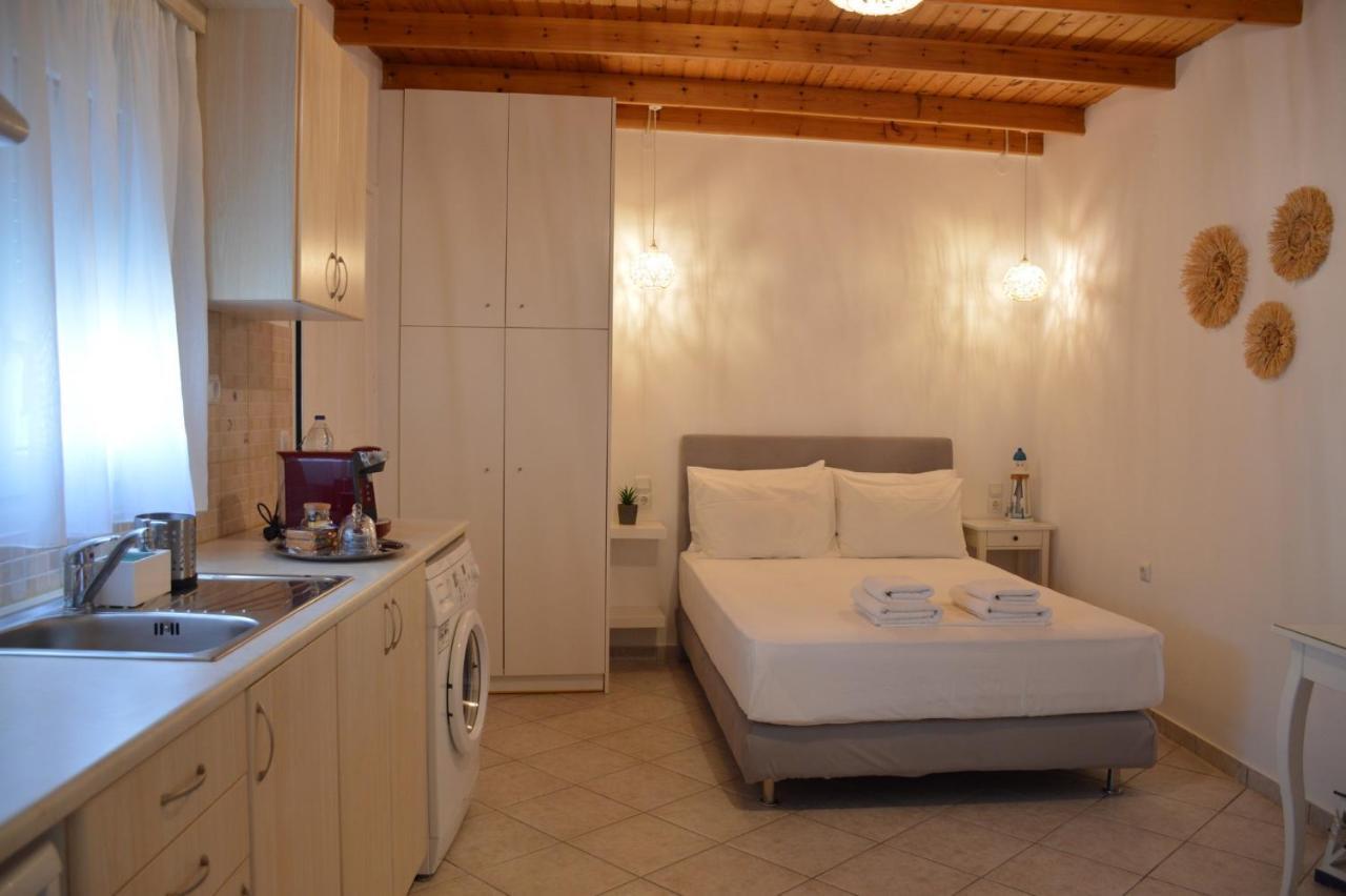 Cute Studio In Milos Трипити Экстерьер фото